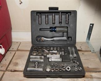 GT272	Craftsman Ratchet and Socket Set	$16.95