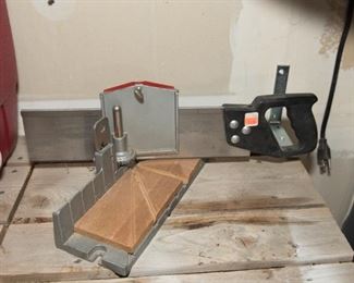 GT283	Miter Saw and Box	$12.95