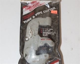 GT329	Tube and Pipe Cutter	$7.95