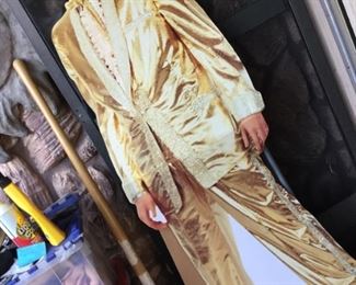 Hey, we might not be able to have friends over, but the king is always there for you. He’s a little swayed from hanging out in the garage, folds in half to store. Can not guarantee the speaker box still works, try a few batteries and hope. $15.00 SALE $10.00