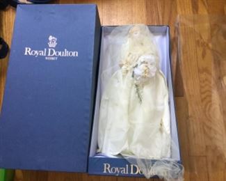 Royal doulton lady Diana wedding doll new in the box with tag