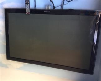 Samsung 50 inch flatscreen TV works great with remote $125 wall bracket additional $25 SALE $100.00 both