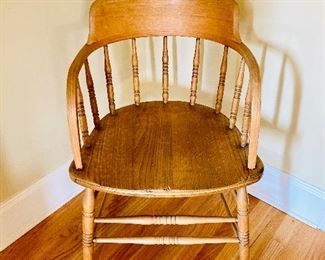 Vintage Oak Chair ===> $125