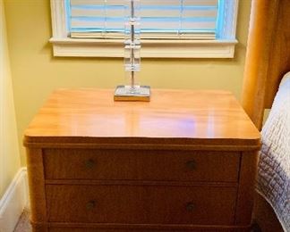ALT VIEW: Ethan Allen King Maple Bedroom Suite                         ===> $ 1.750/OBO  (includes 2 nightstands & dresser)     Dimensions: 26" W x 22" H x 19" D