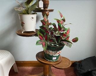 Awesome vintage plant stand