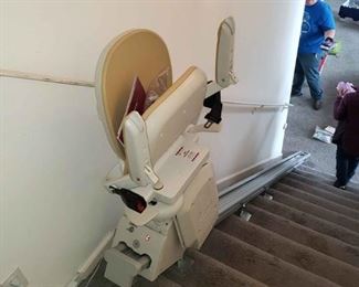 Like new, barely used ACORN ELECTRIC CHAIR LIFT - STRAIGHT. $800