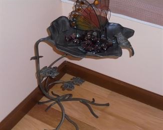 Ornamental leaf bird bath