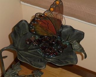 Ornamental leaf bird bath