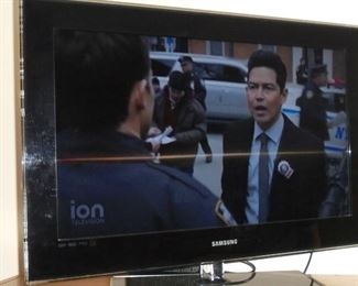 32" Samsung flat screen T.V.