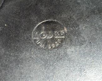 1 Lodge square griddle