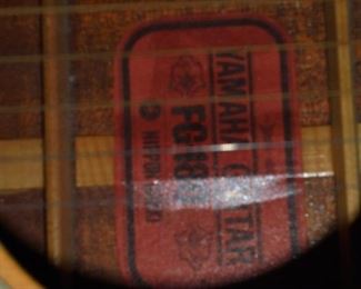 Yamaha acoustic FG 180 guitar w/hard side case - Nippon Gakki - no holes/ metal pegs/great condition/ w/kapo, pick & strap