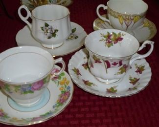12 vintage cups w/matching saucers