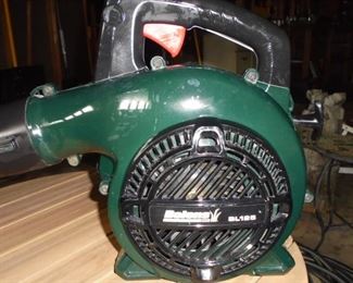Bolens BL-125 gas powered leaf blower