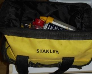 Stanley auto roadside emergency bag 