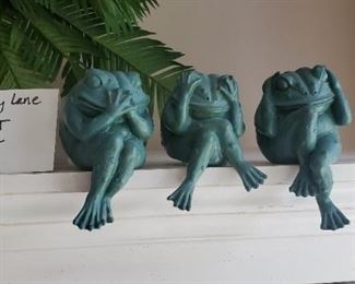 $5 - See, hear, speak no evil frogs. 3" tall. Resin