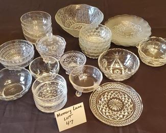 $15 - 25 pcs. Miscellaneous glass & crystal 