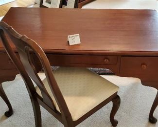 $115 - Nice Mahogany Desk & Chair App. 50.5"W x 25.5"D x 28"T 