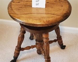 $50 - Piano Stool with claw foot feet App. 19"T & 15"W 