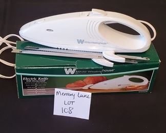 $8 - White Westinghouse electric knife 