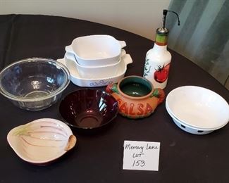 $12 - Miscellaneous kitchen items