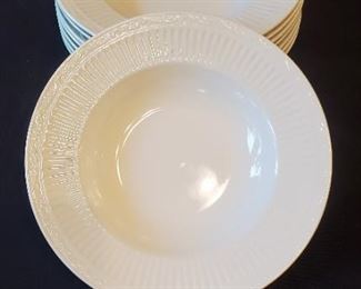 $15 - 8  9.5" soup/pasta bowls