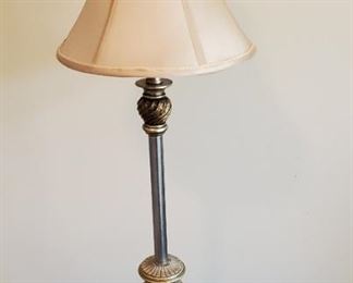 $10 - 32" lamp shade 