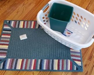 $14 - Thick door rug 25.5" x 36.75", laundry basket & small wastebasket 