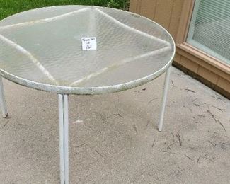 $20 - 42" round patio table