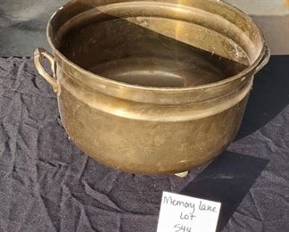 $12 - Large brass planter pot.  8.5"Tx x12" in diameter