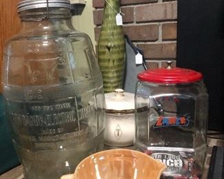 Gem Dandy Electric Churn, Lance 8 sides glass jar, lusterware bowl, chamber pot, tall green vase