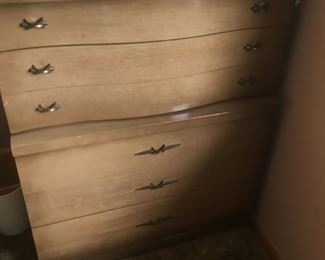 Mid Century Modern Bedroom Chest and Set