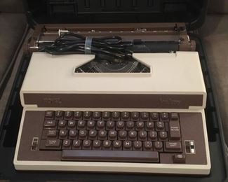 1960/70's Electric Typewriter
