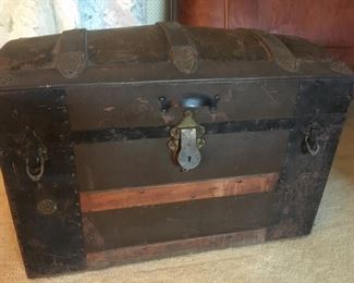 Really Cool Pirate's? Chest--(it had to be somebody's)--Handsome, Sturdy, Bold--Nice Condition