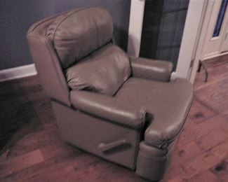 Leather lazy boy recliner 