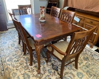 Formal dining table with leaf and 6 chairs/rug