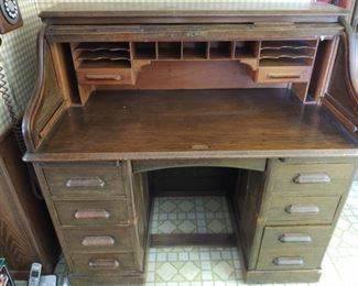 $20
Roll Top Desk. The roll top is in 2 pieces where the backing split.