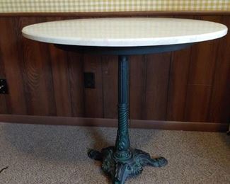 $45
Wrought iron pedestal table top is manufactured to look like marble.
