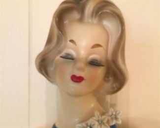 WOW.... look at those eyelashes on this vintage head vase!