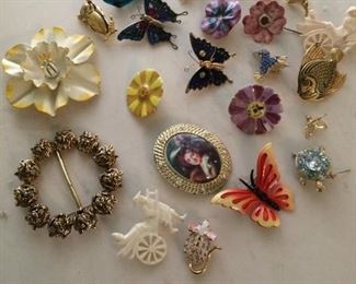COSTUME JEWELRY!!! More pins!
