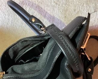 Women’s concealed handbag