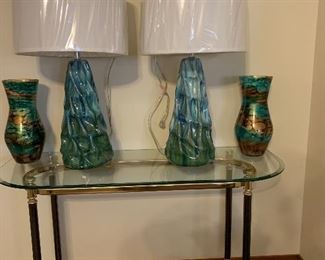 Lamps, vases, glass sofa table