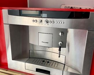 76” tall x 33.5” wide x 22.5” deep