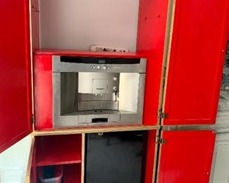 76” tall x 33.5” wide x 22.5” deep