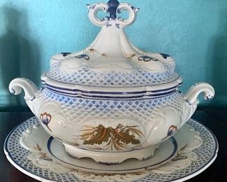 Italian tureen