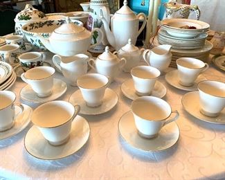 Wedgwood china “Signet Gold”