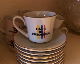Cafe de Columbia cups and saucers