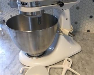 Kitchen Aid Classic Mixer w/ paddle and dough hook $75