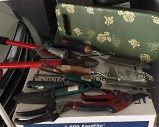 Garden Tool Grouping  ALL for $12