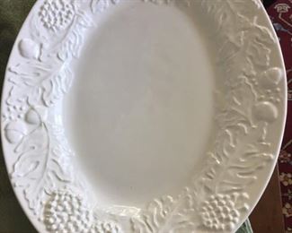 I Patrizi White 20" Oval Platter Acorn/Pine cone/Leaf- made in Italy  $30