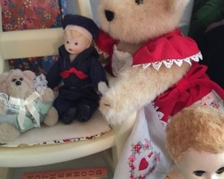 Muffy rocking chair, vintage dolls and Muffy